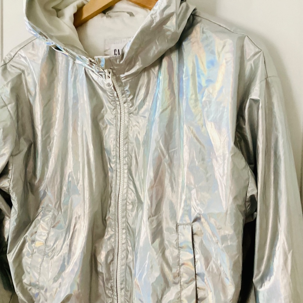 GAP girls silver windbreaker jacket Size L 10-11 Holographic hooded lightweight - Picture 4 of 12